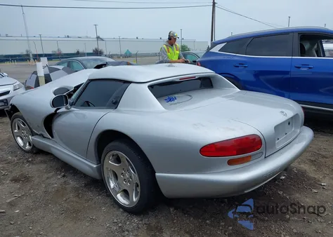 1998 Dodge Viper Rt/10 z USA, uszkodzony, nr VIN 1B3ER65E4WV401163